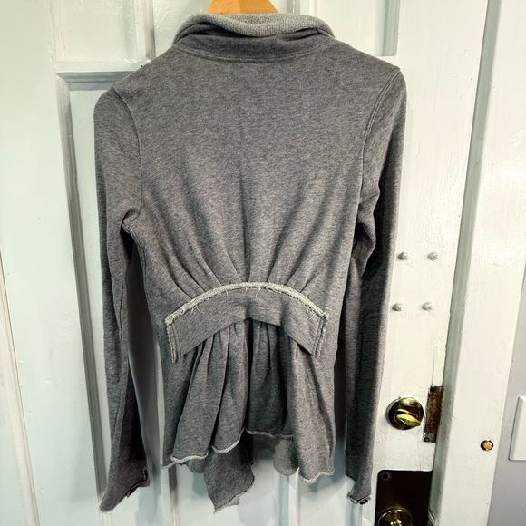 We The Free Gray Ruffled Cardigan - Picture 2 of 3